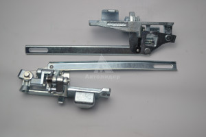 5320-6105020/021 Замок двери ст.обр левый+правый "RADLINE" 5320-6105020/021